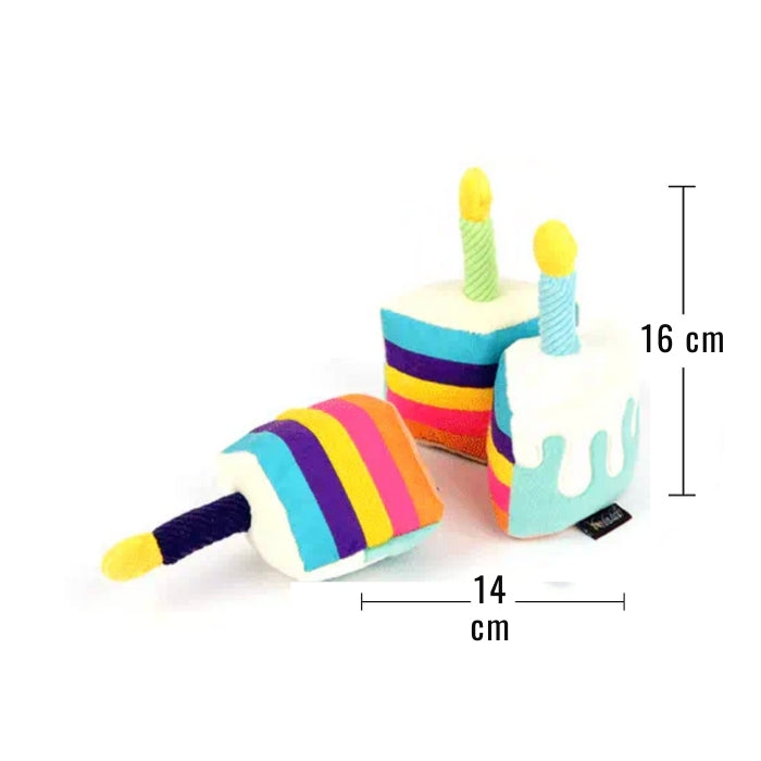 Bone-appetite Peluche Sensorial para perros de P.L.A.Y mide 16cms x 14 cms aprox y se divide en 3 peluche distintos.