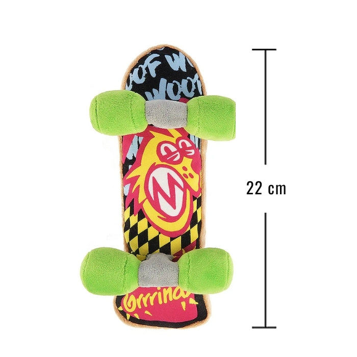 Peluche sensorial para perros Kickflippin K9 de P.L.A.Y de 22 cms de largo aprox