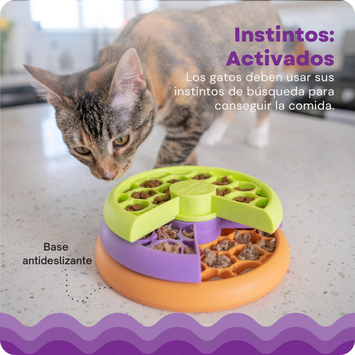 Kitty Lickin Laers de Nina Ottoson mantiene los instintos activados.