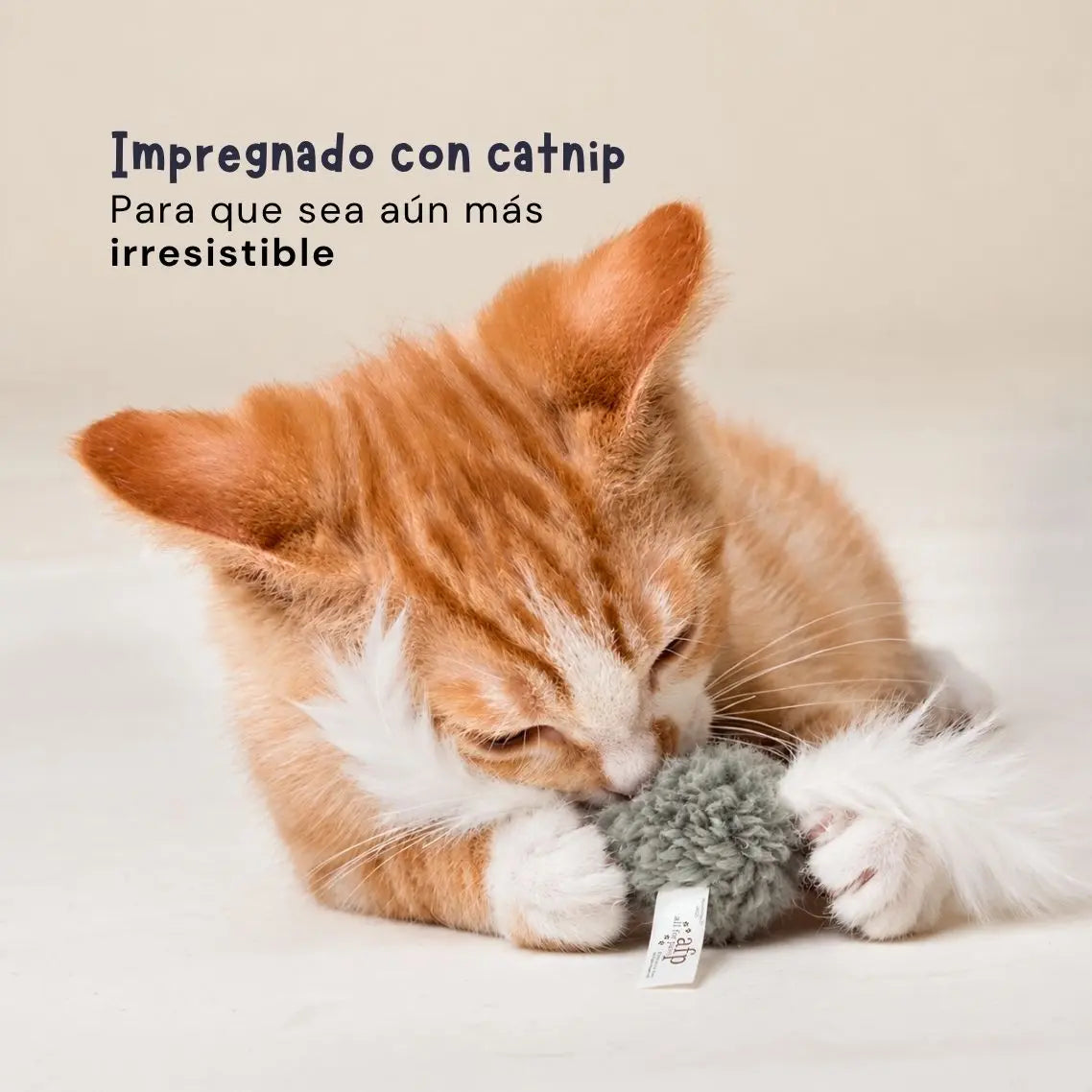 Juguete para Gatos Pelota con Plumas AFP LAM Lamb Ball (4 cm)